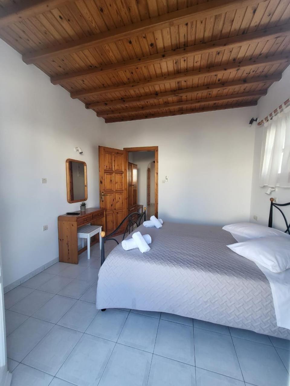 Anemos Apartments Ornos  Oda fotoğraf